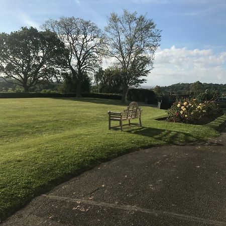 Cedar House Bed & Breakfast Minehead Dış mekan fotoğraf