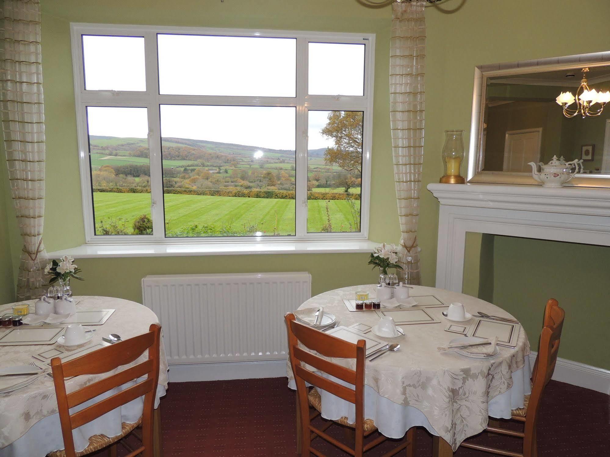 Cedar House Bed & Breakfast Minehead Dış mekan fotoğraf