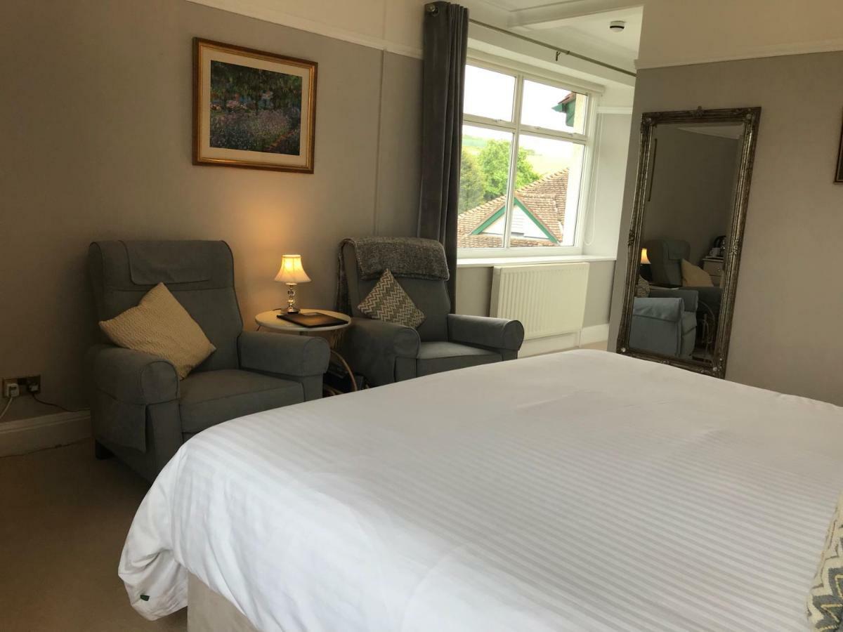 Cedar House Bed & Breakfast Minehead Dış mekan fotoğraf